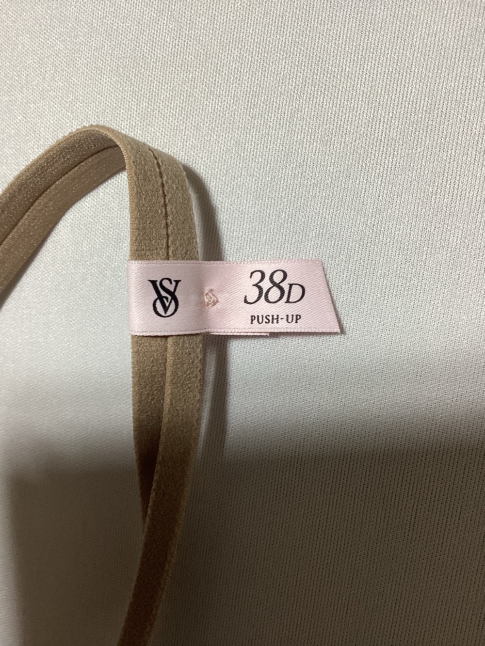 Victoria's Secret Very Sexy Push-Up Bra Nude - Picture 11 of 11